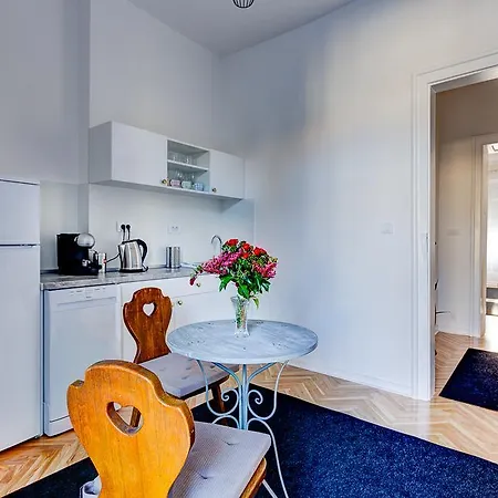 Bright * 贝尔格莱德